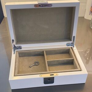 Pottery Barn White Jewelry Organizer with Grey Velvet Interior